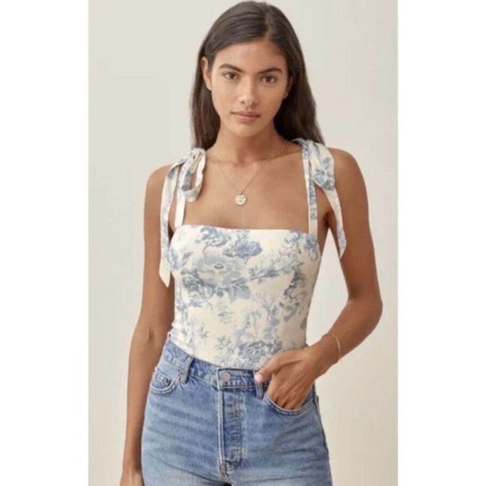 Reformation Ellora top in size 6